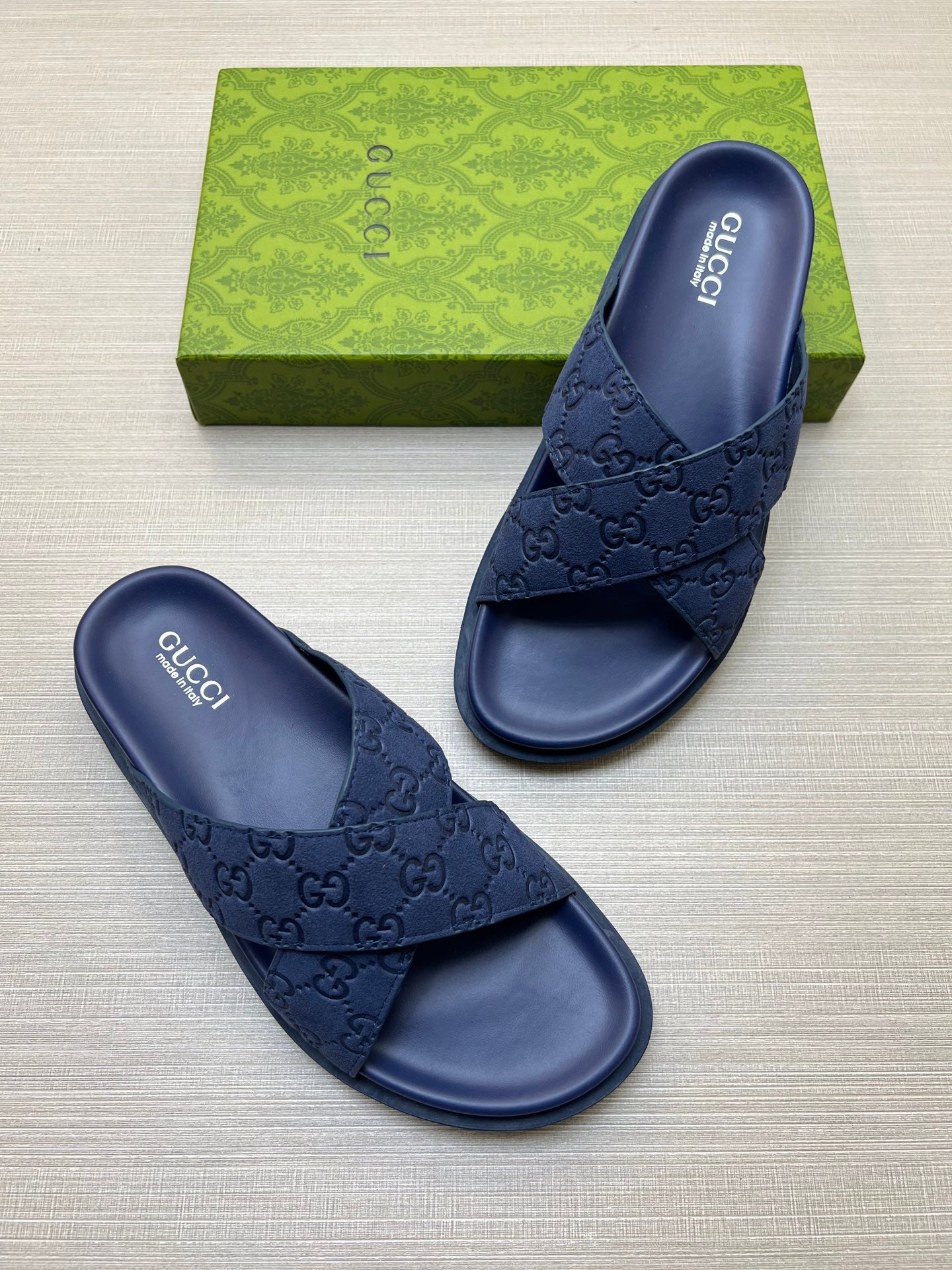 5QB15ZDE Stylish Slippers