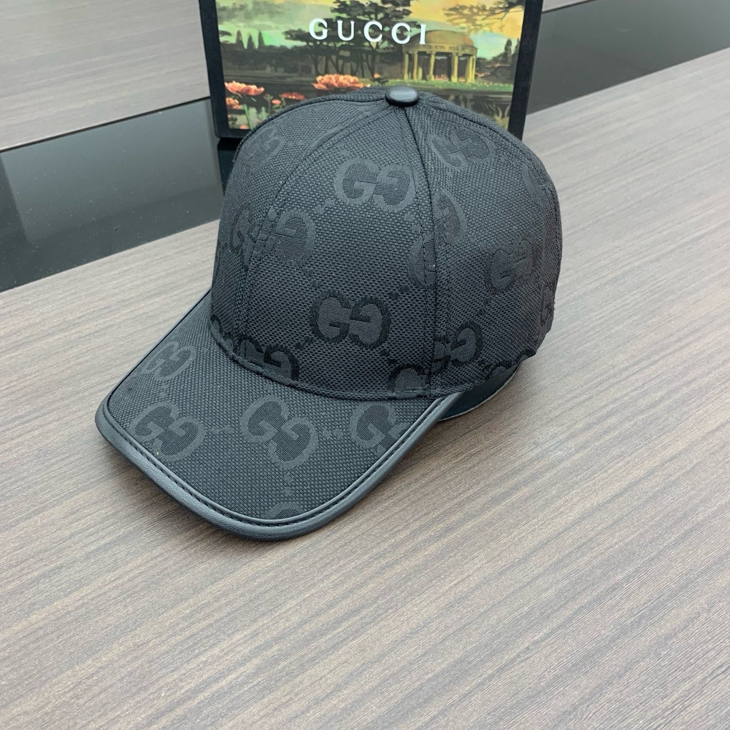 125ZB520MDE Stylish hats