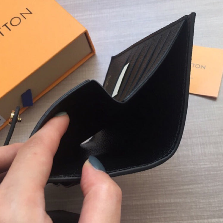 AE0101BDE Stylish leather wallets