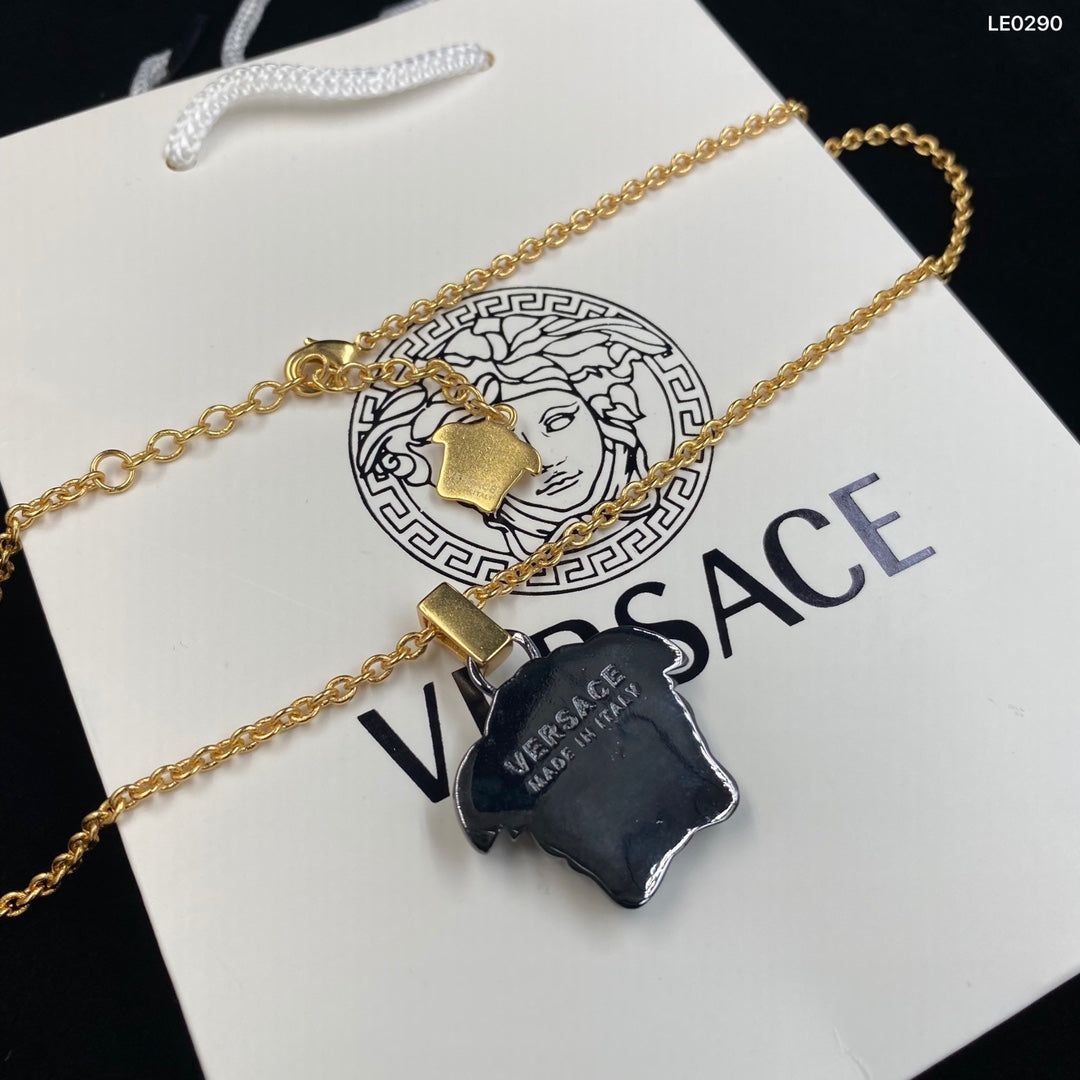 175RV69XDE Stylish Necklace