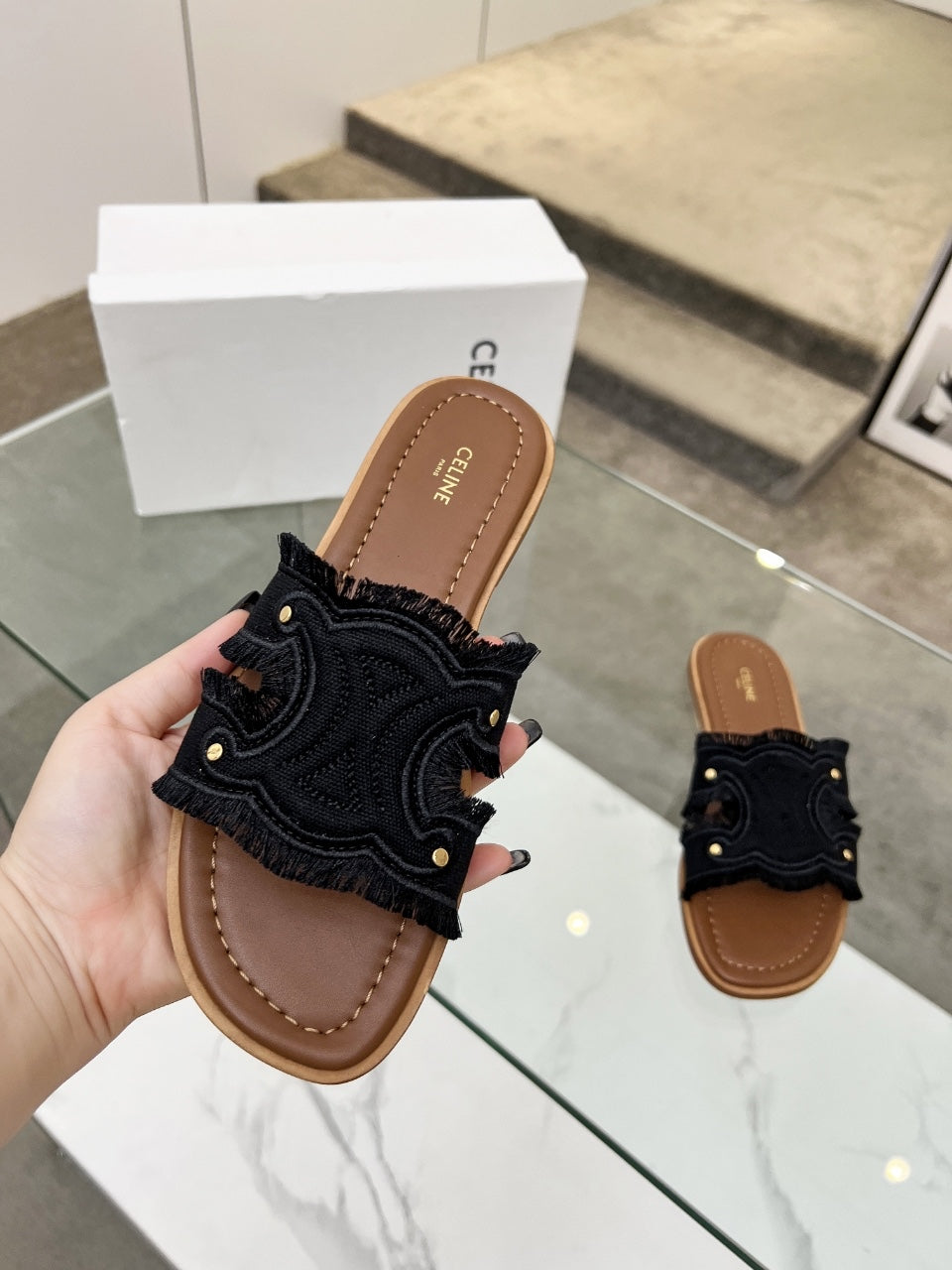 255QA25ZDE Stylish leather shoes