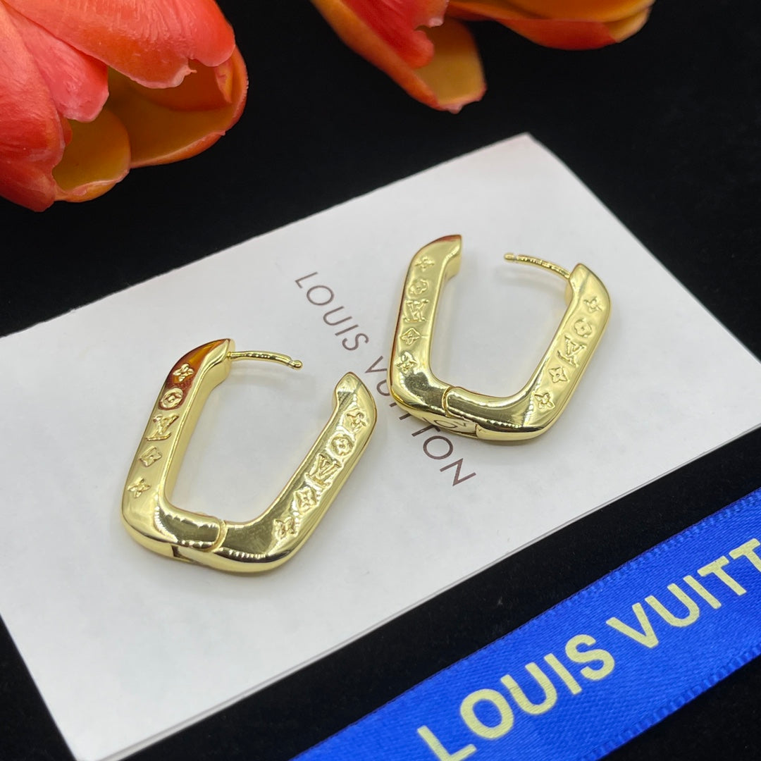 1XE611EDE Stylish Earrings