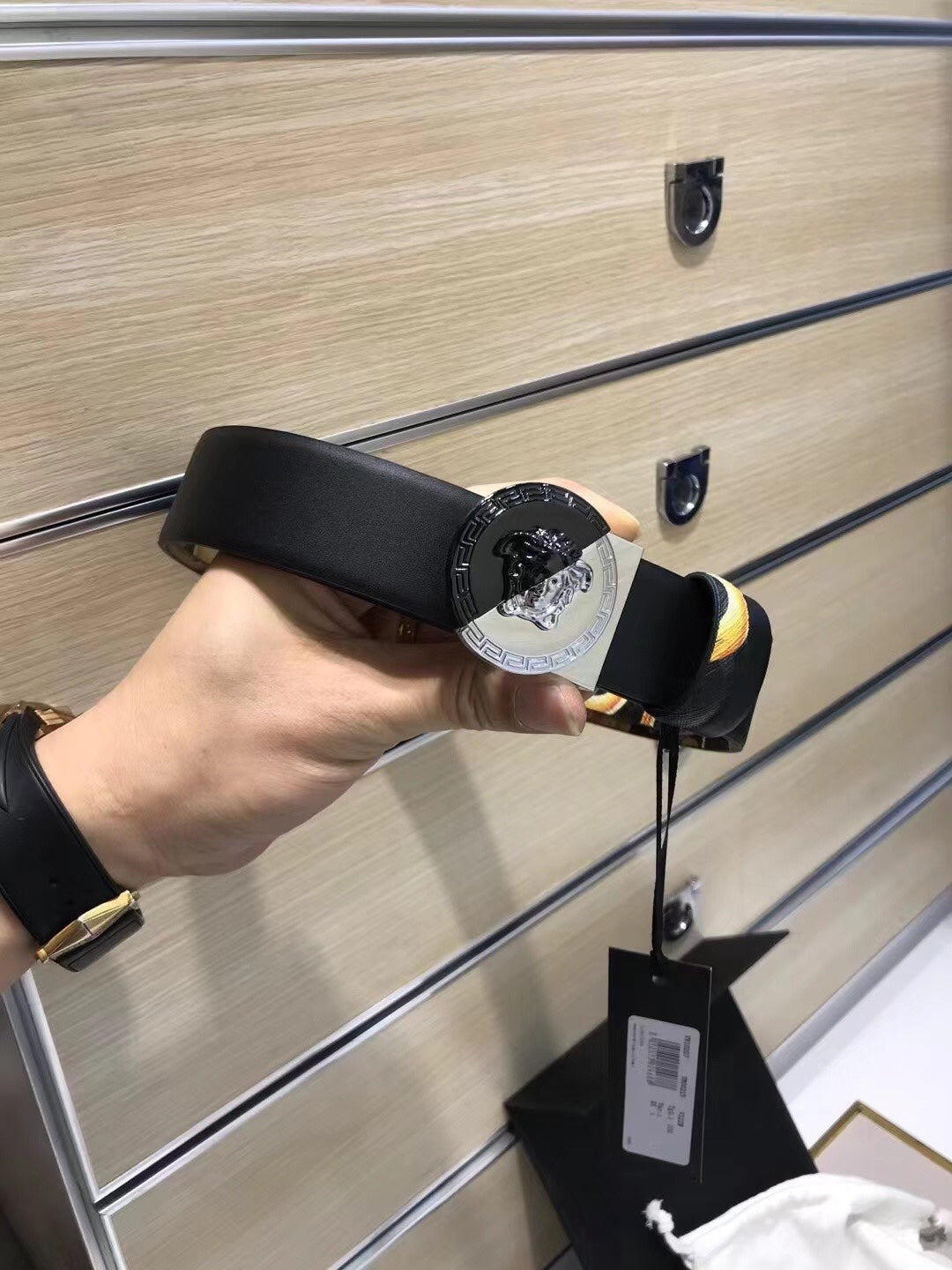 14V81PDE Stylish High quality belt With full package