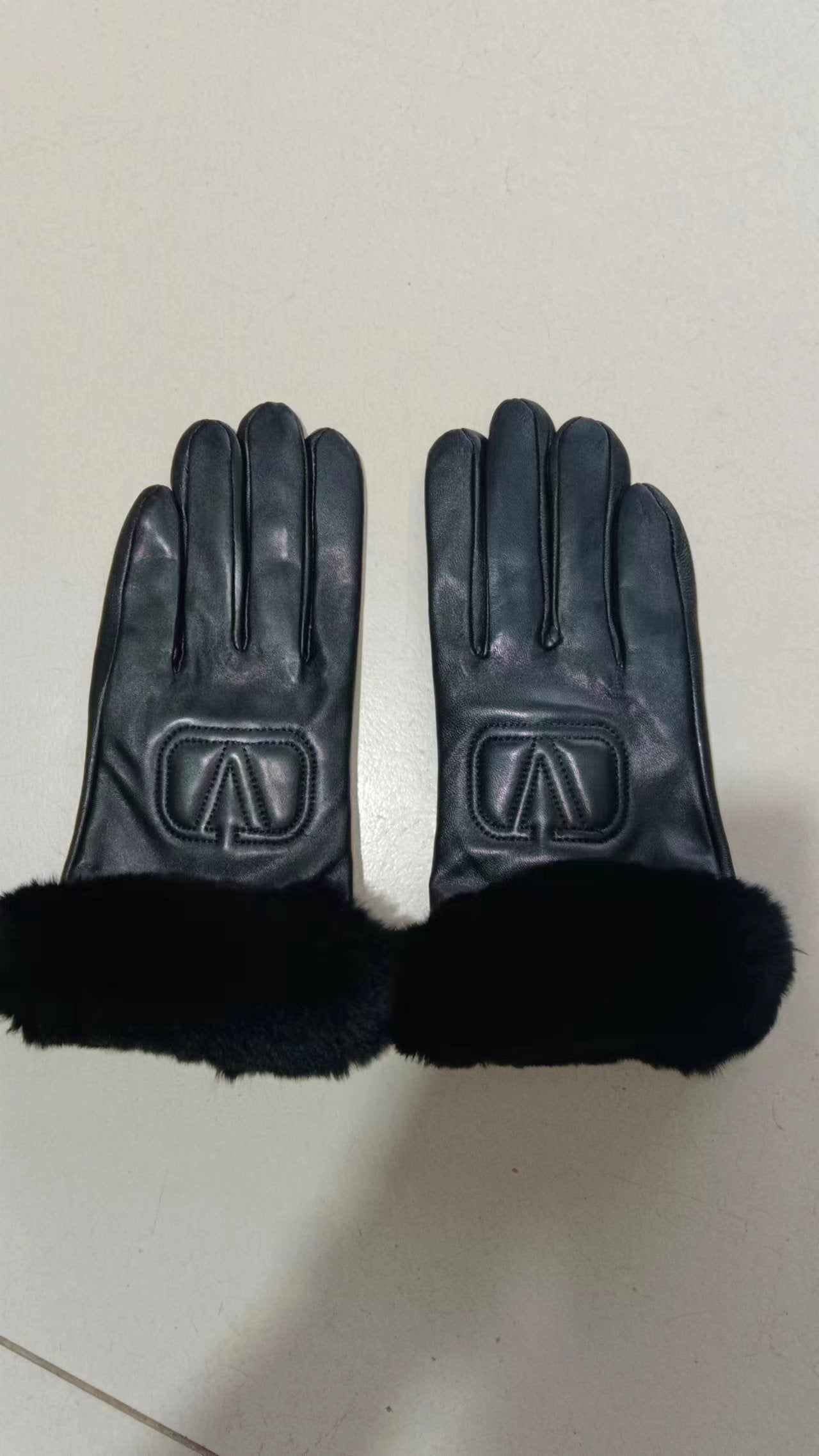 24VL111SDE Stylish gloves