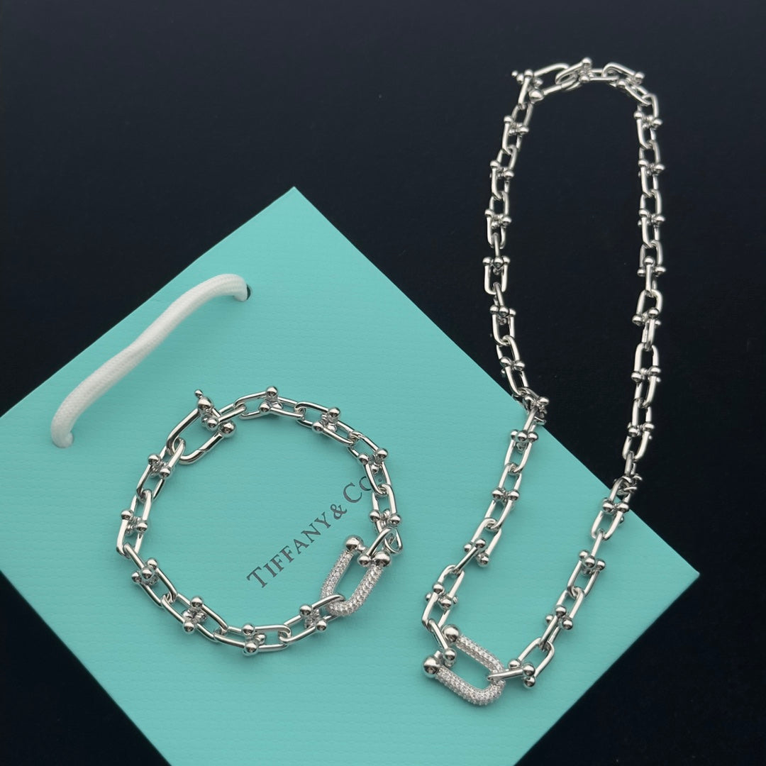 8XT31XDE Stylish Earring Bracelets Necklaces