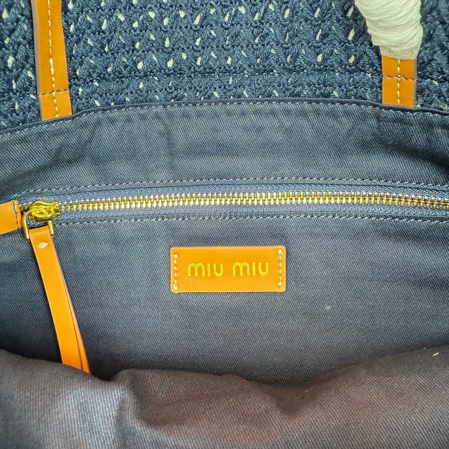 15RA57BDE Stylish bag