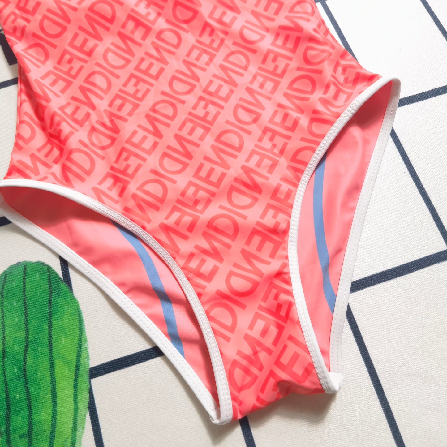 14F99YDE Stylish Bikini swimsuit