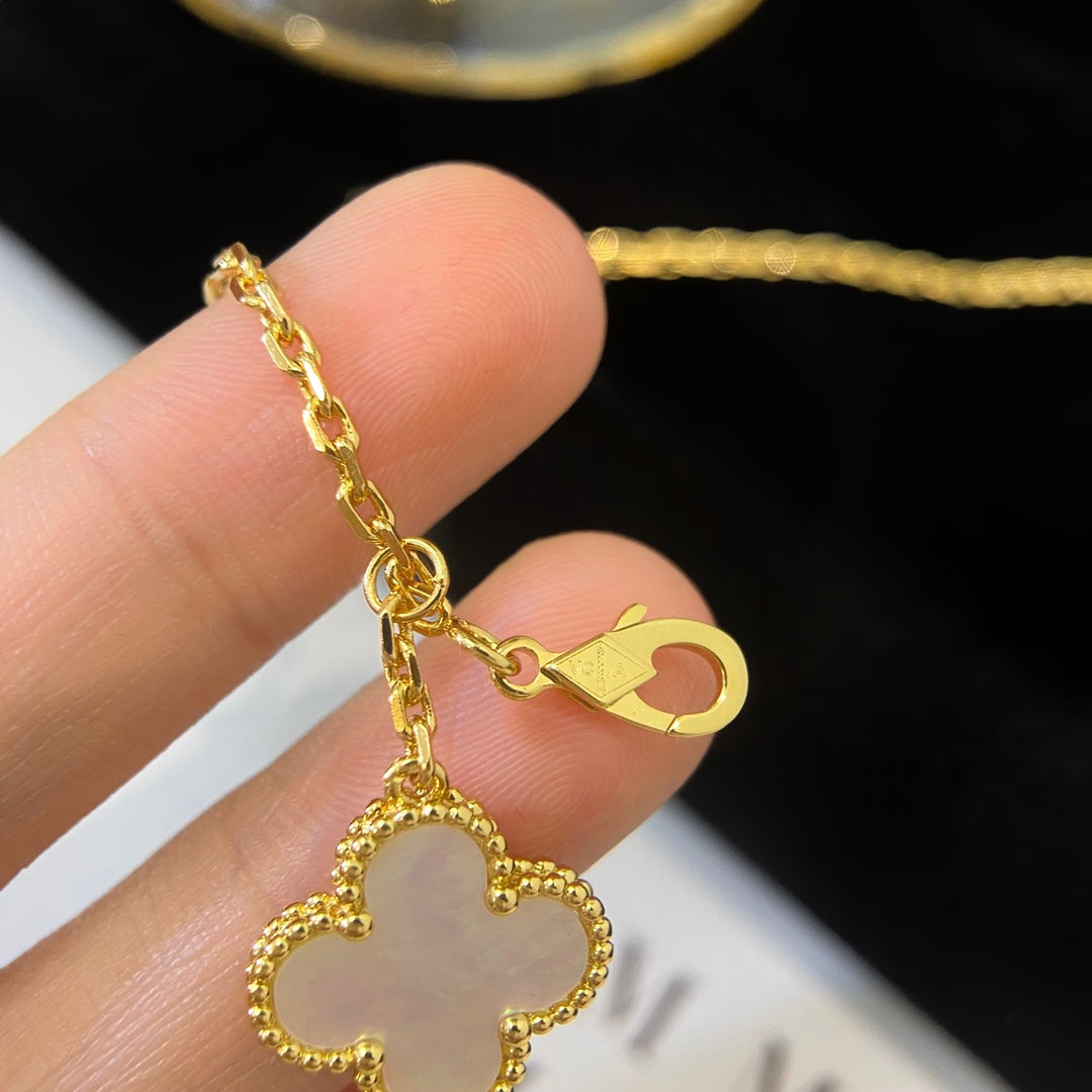 5XVA182KDE Stylish 6 flowers necklaces