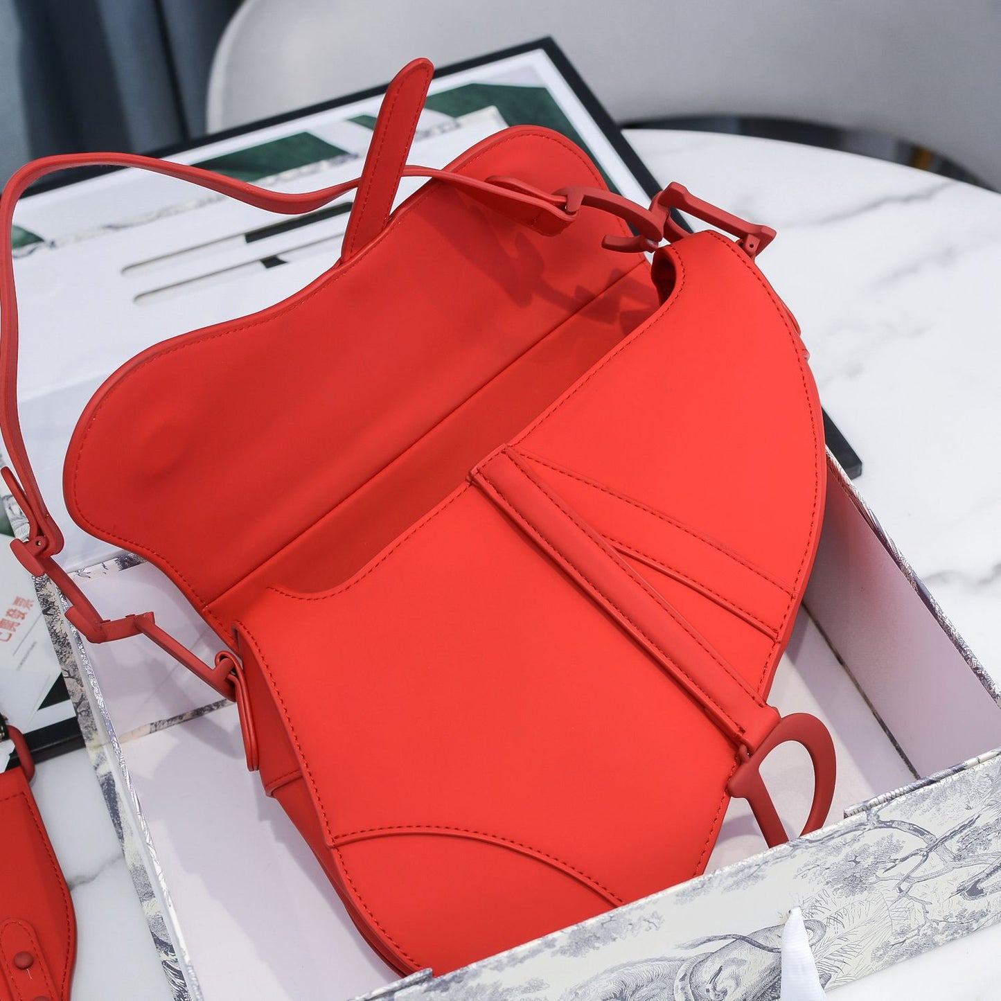 5D10BDE Stylish leather bag