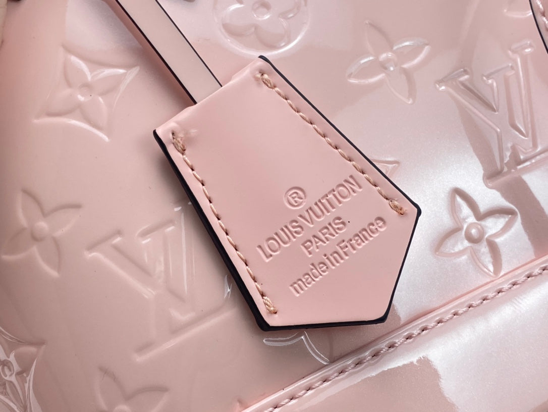 165NE97BDE Stylish leather bag