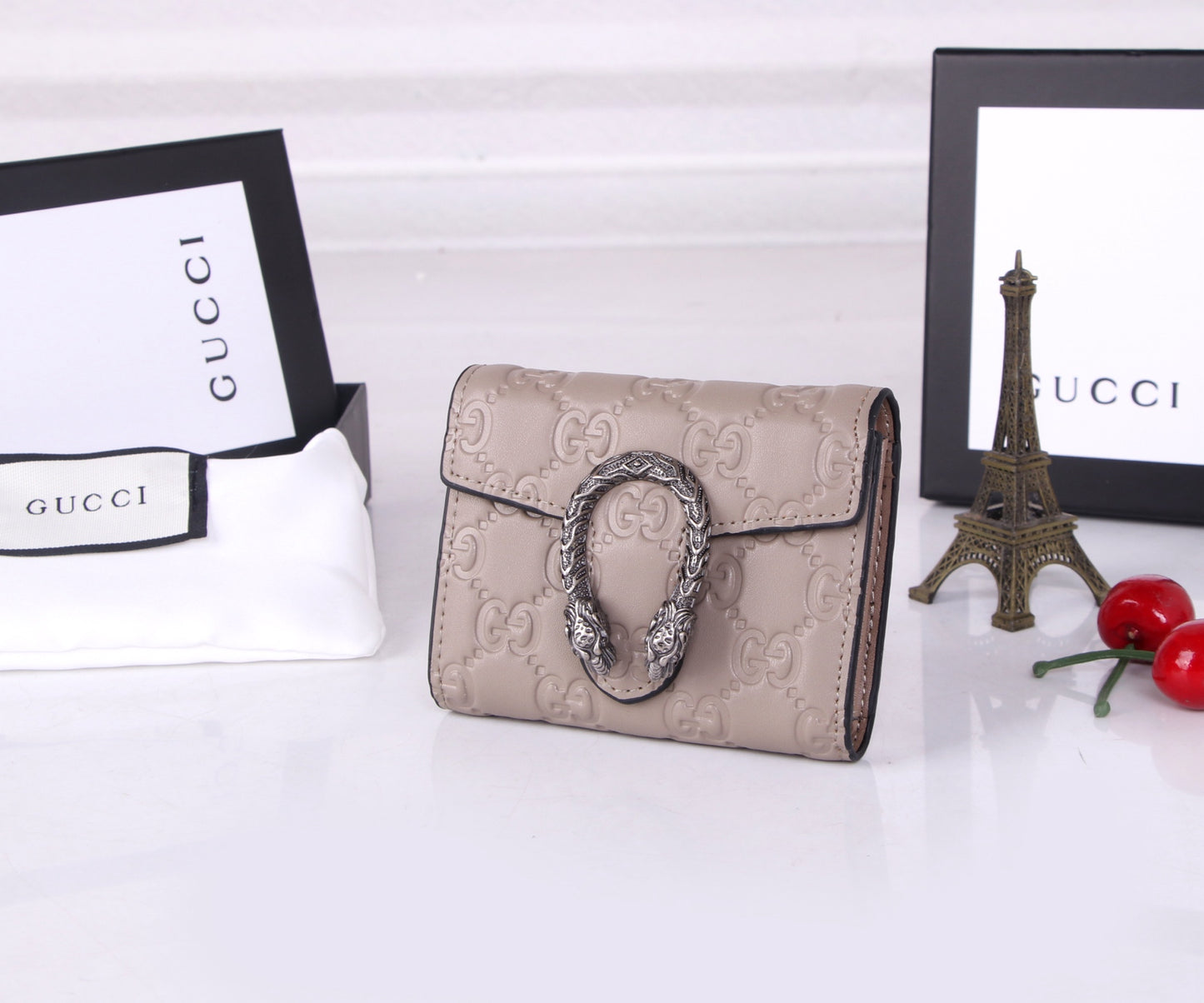 165NB117BDE Stylish leather bag