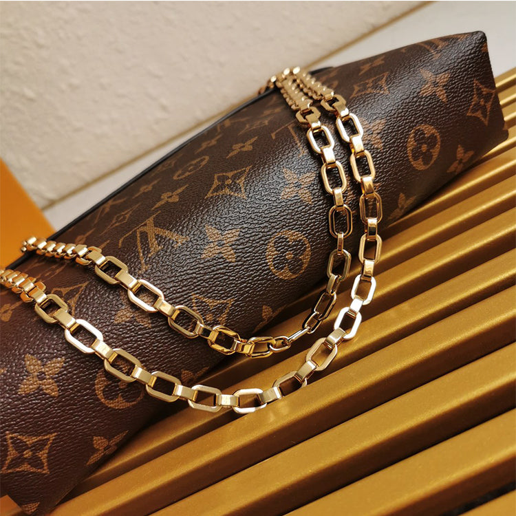 AE83BDE Stylish leather bag