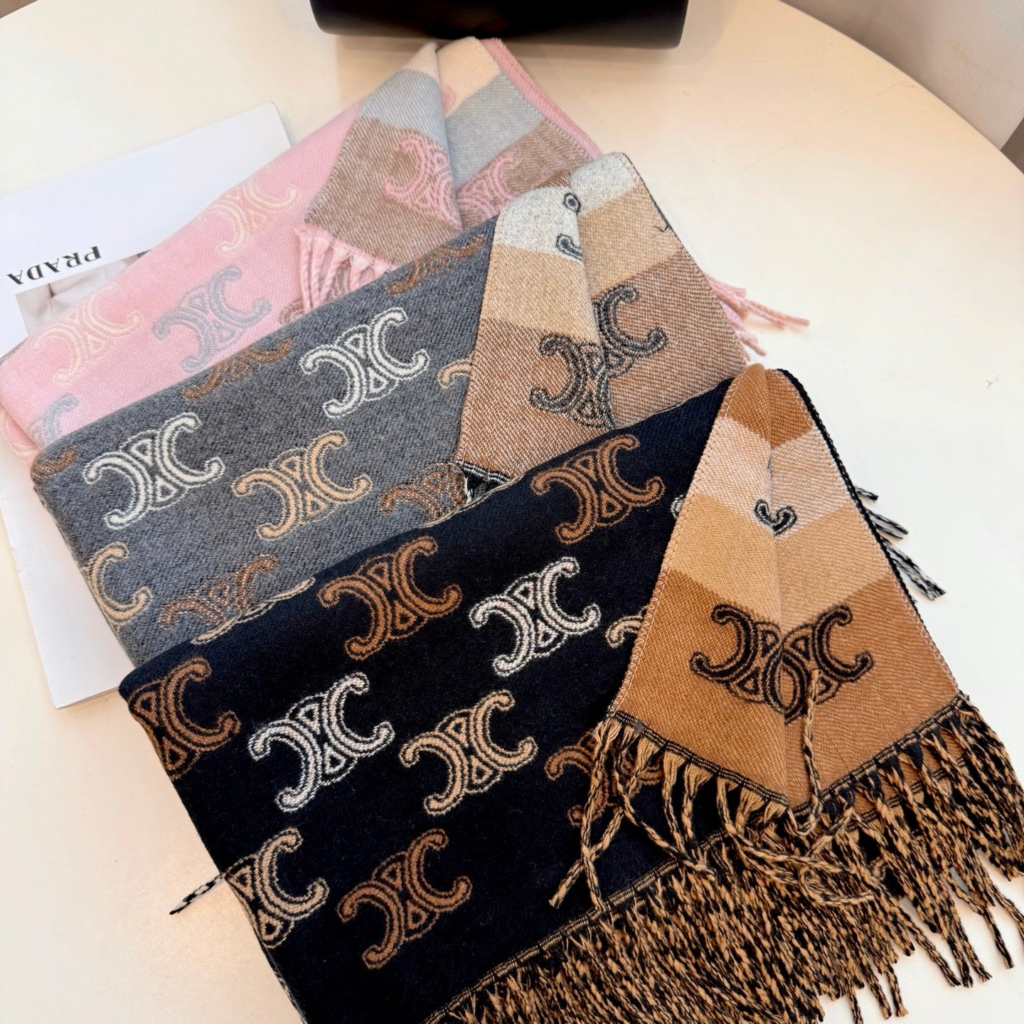185ZN17WDE Stylish Winter Scarves