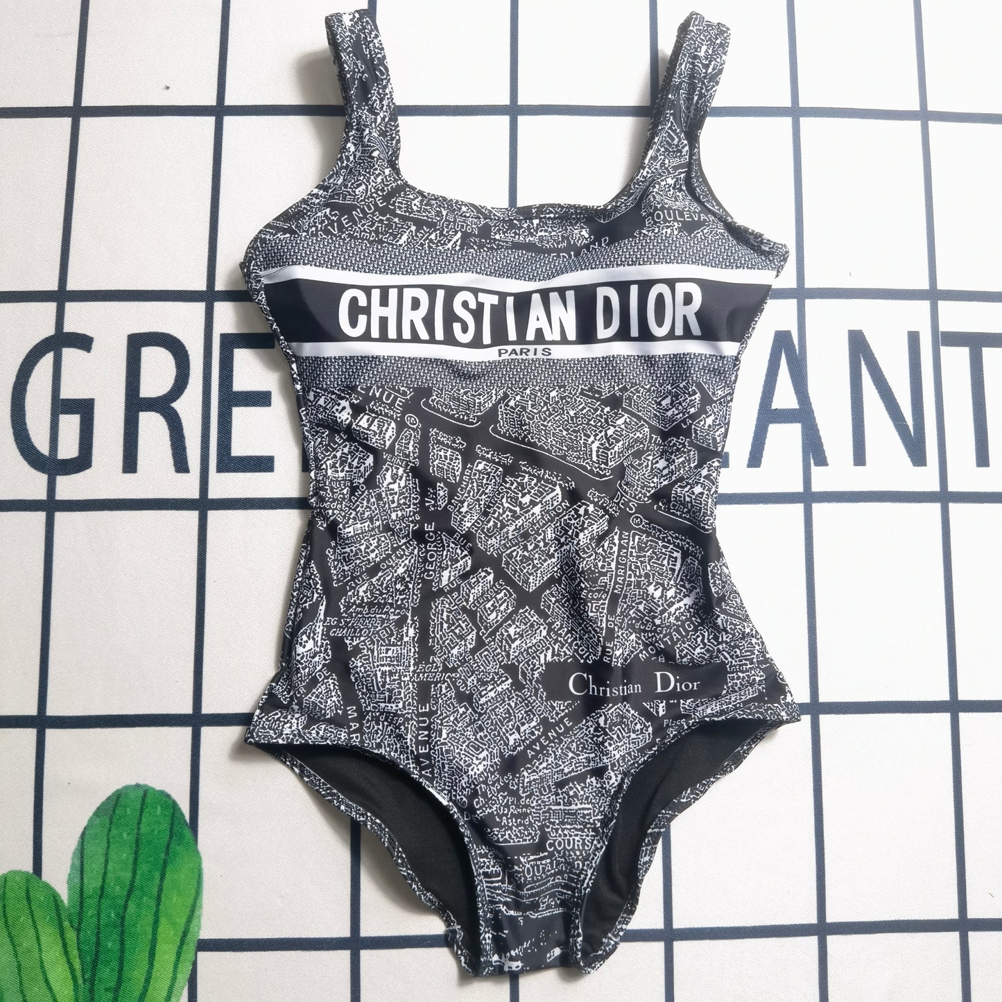 14D106YDE Stylish Bikini swimsuit