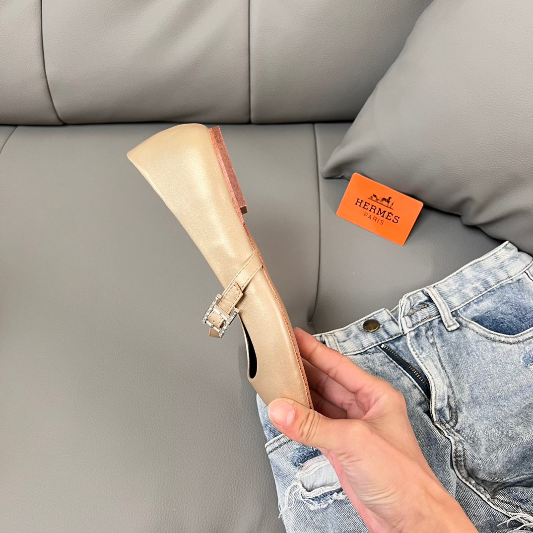 1JE1ZDE Stylish leather boots