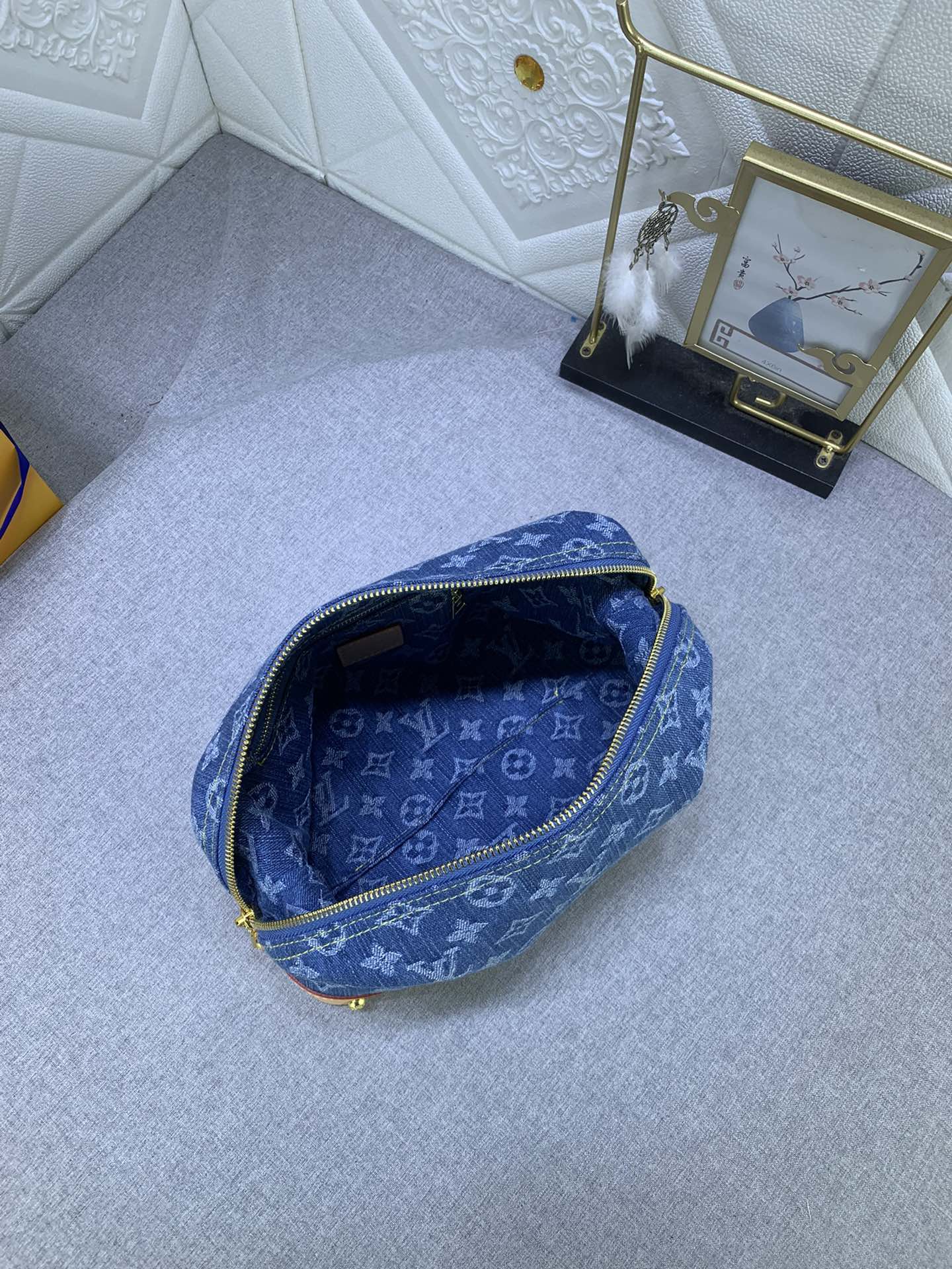 1XE61BDE Stylish leather bag