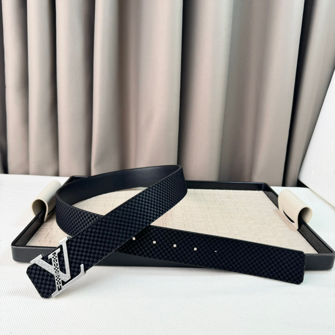 14E25PDE Stylish High quality belt With full package