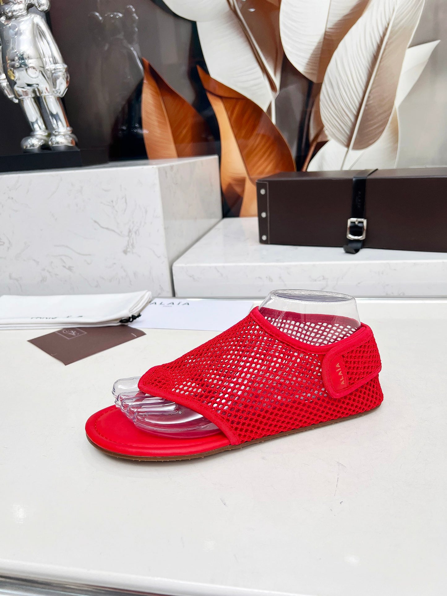 255QA24ZDE Stylish leather shoes