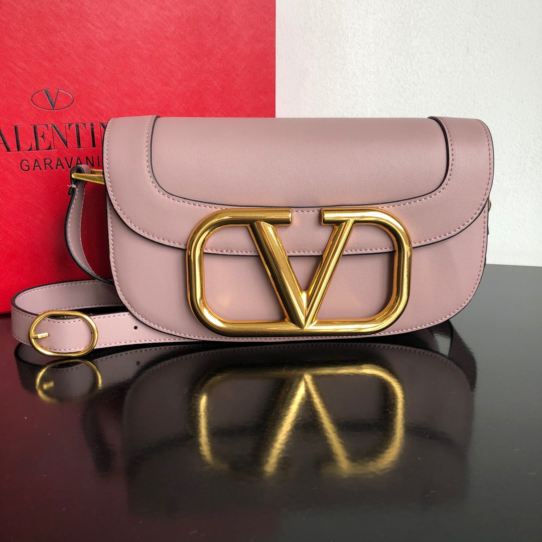 5A45BDE Stylish leather bag