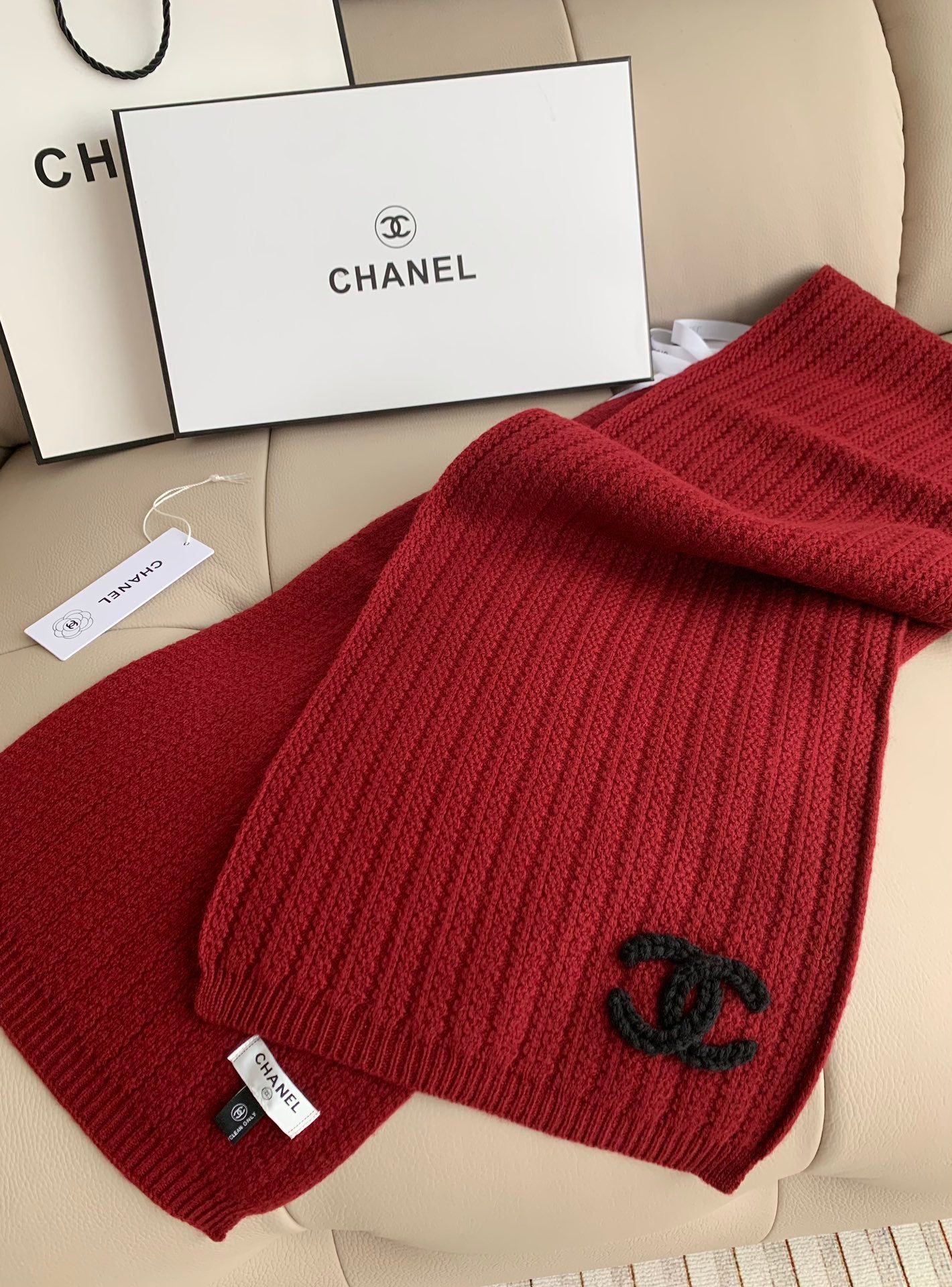 185ZC81WDE Stylish Winter Scarves