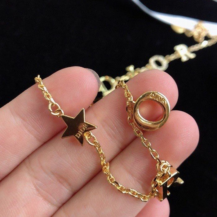 ZD18XDE Stylish Necklaces