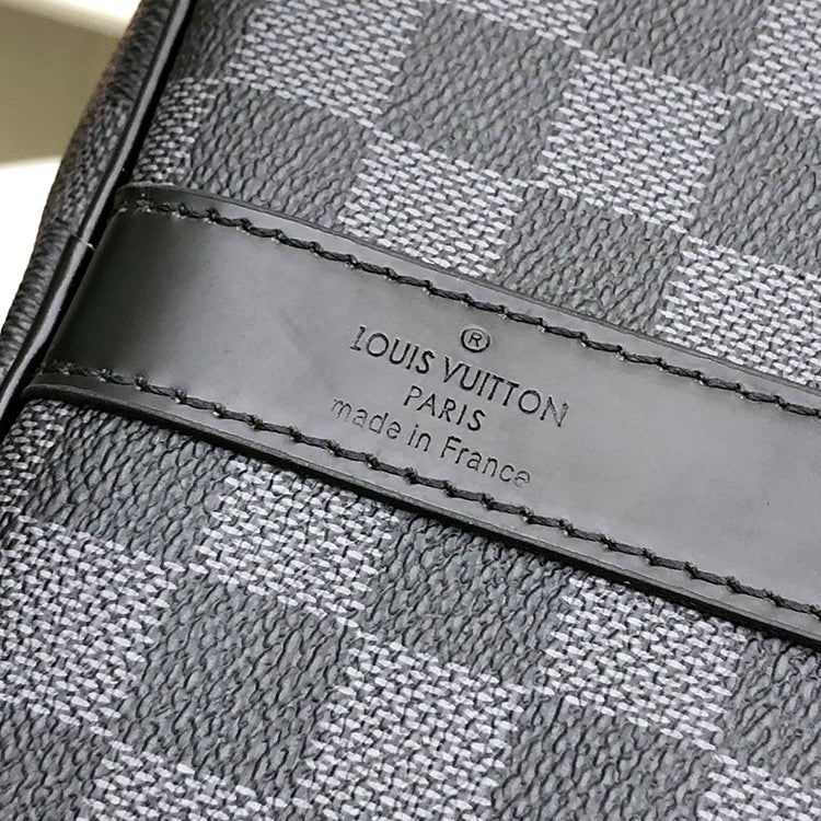 1E066BDE Stylish leather bag