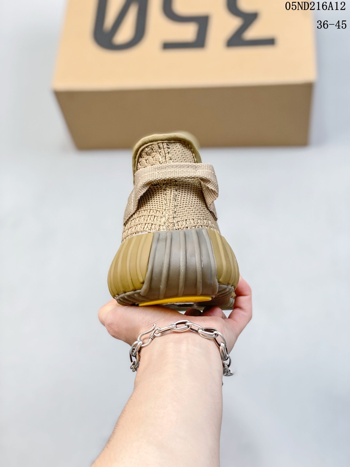 4YA69ZDE Stylish Sneakers (No Box, August-October Big Sale)