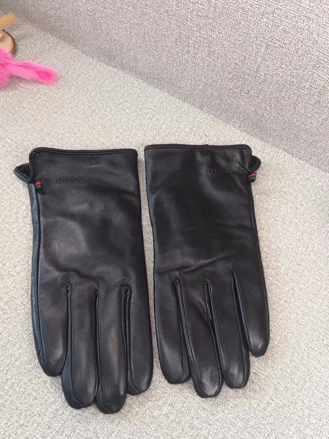 24B109SDE Stylish gloves