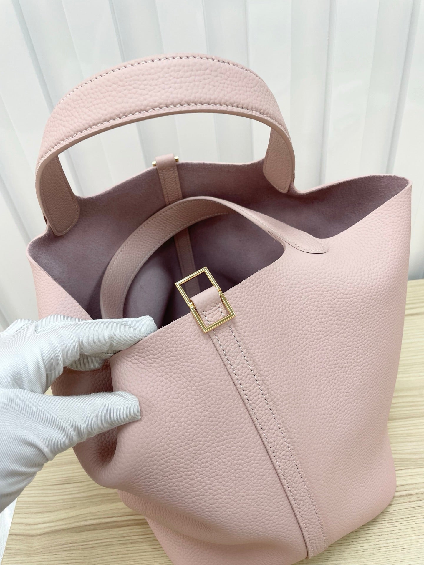 15RH6BDE Stylish leather bag