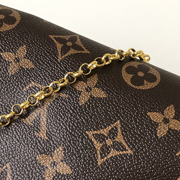 AE103BDE Stylish leather bag