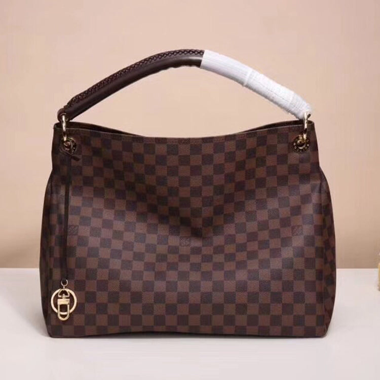 2E01BDE Stylish leather bag