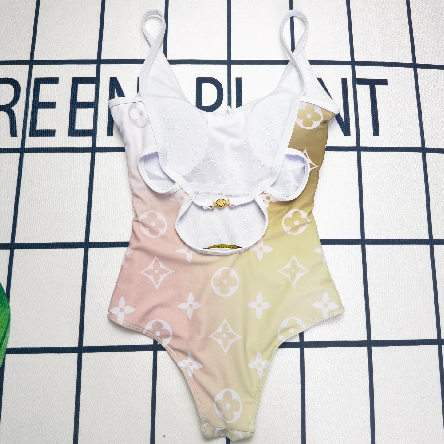 14E153YDE Stylish Bikini swimsuit