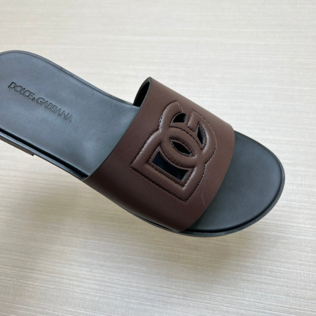 54A63ZDE Stylish slippers