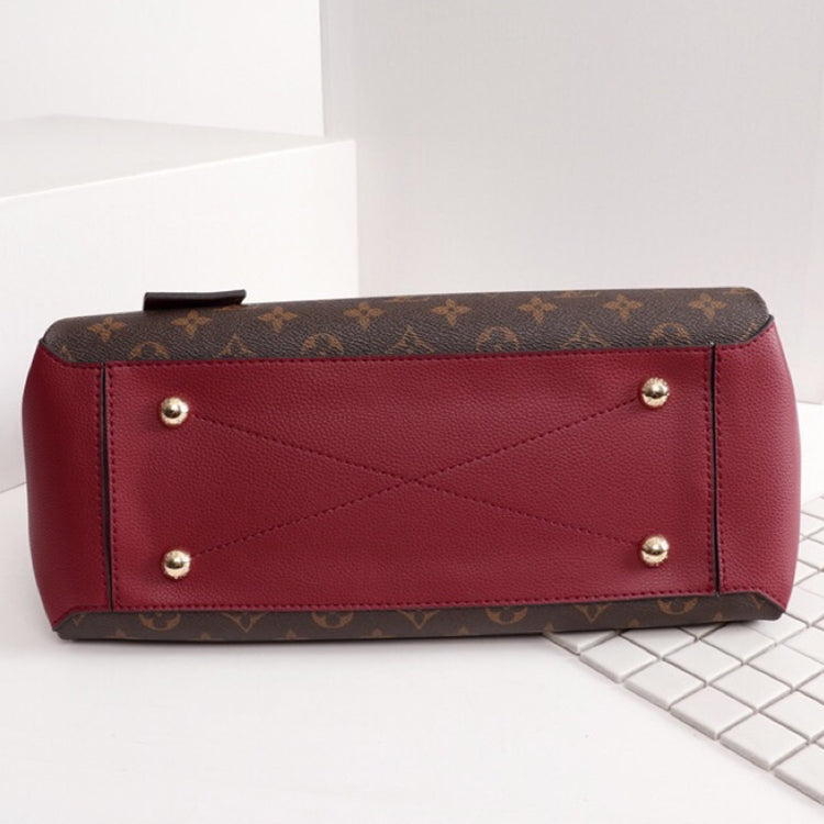 2E03BDE Stylish leather bag