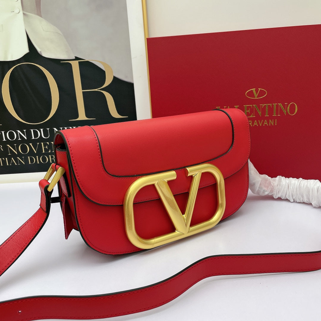 5A45BDE Stylish leather bag