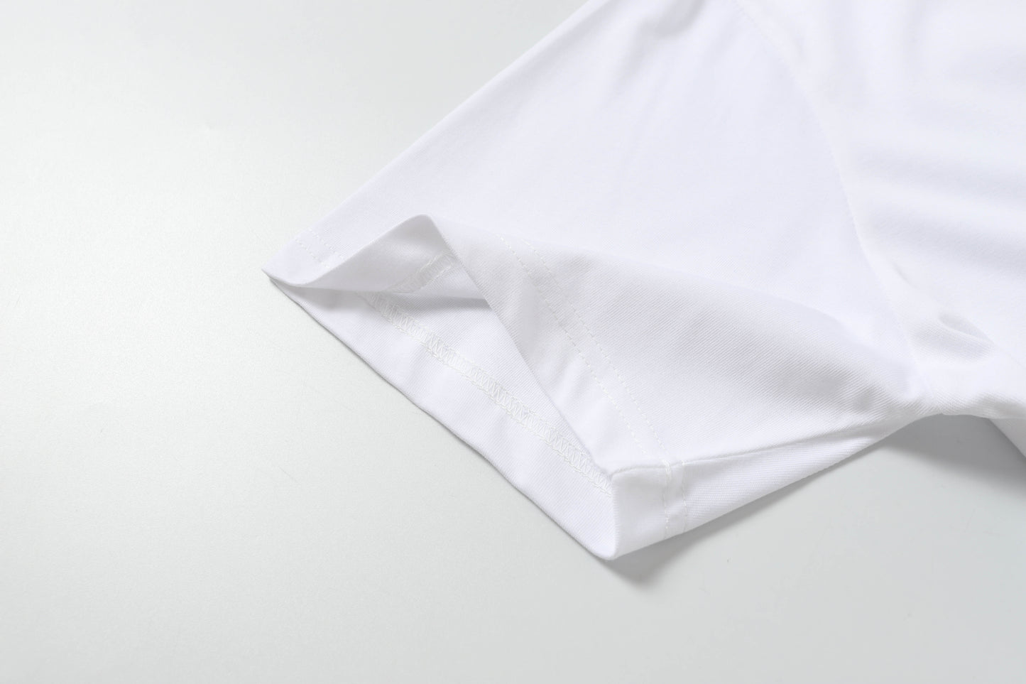 145RSL184UDE Stylish T-shirt