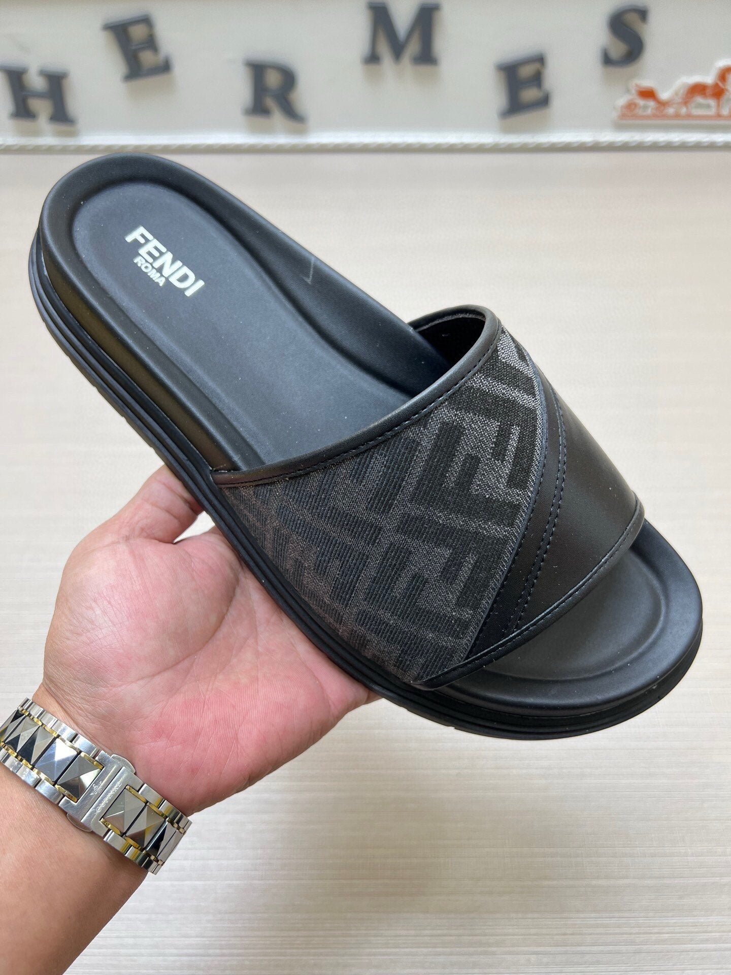 5LF223ZDE Stylish Slippers