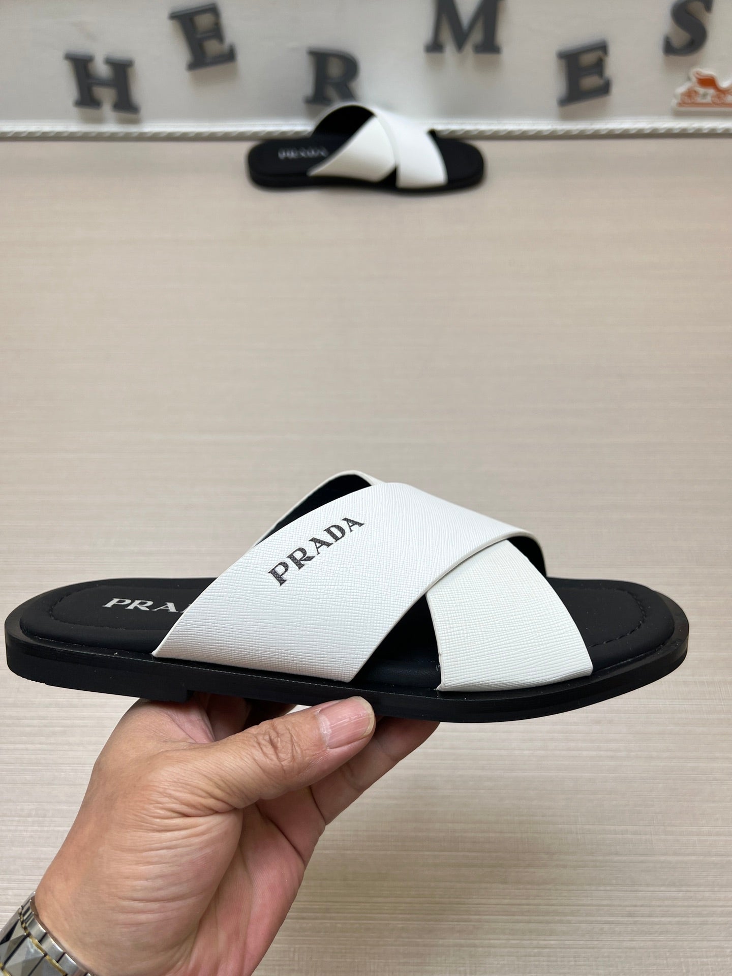 54PD73ZDE Stylish slippers