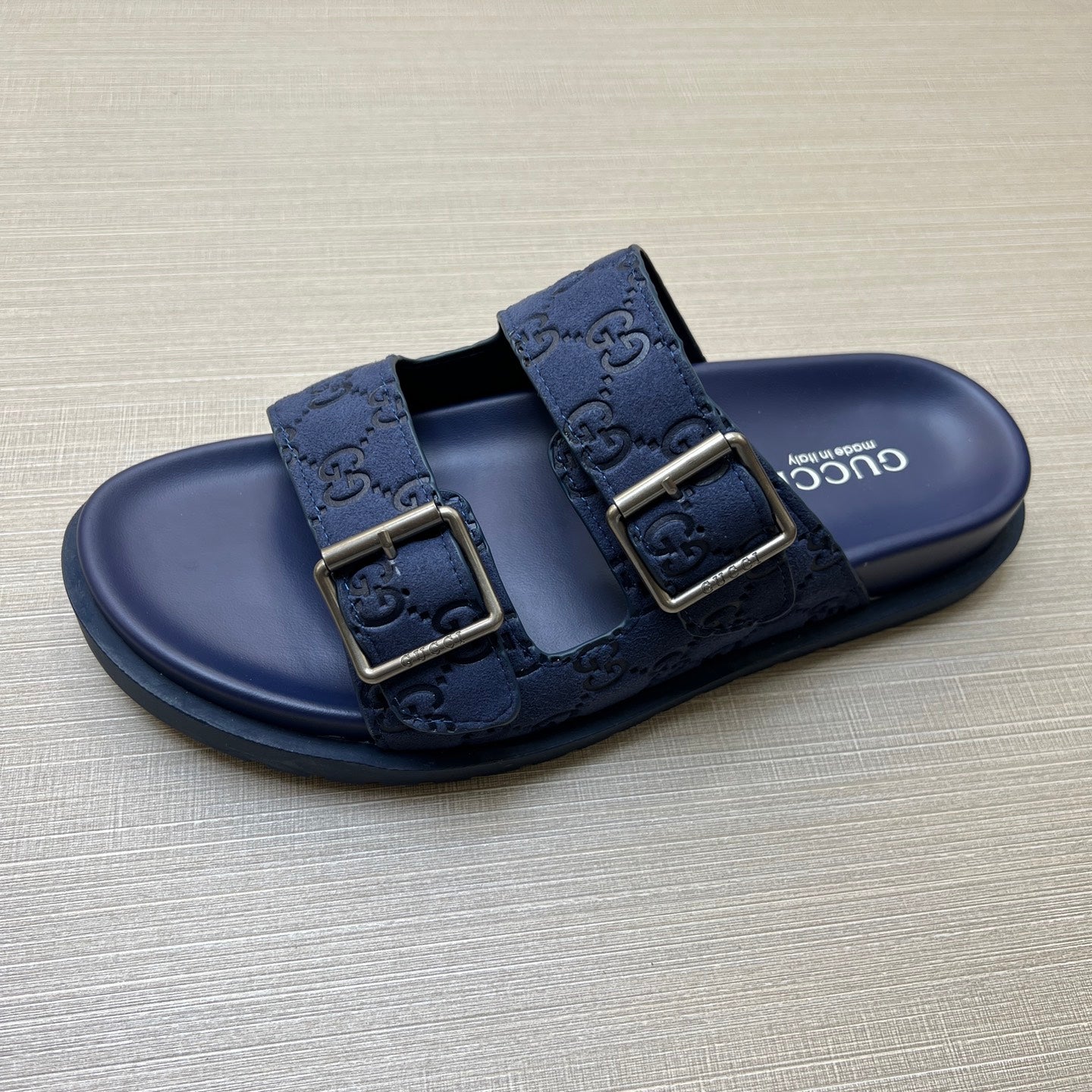 5QB15ZDE Stylish Slippers