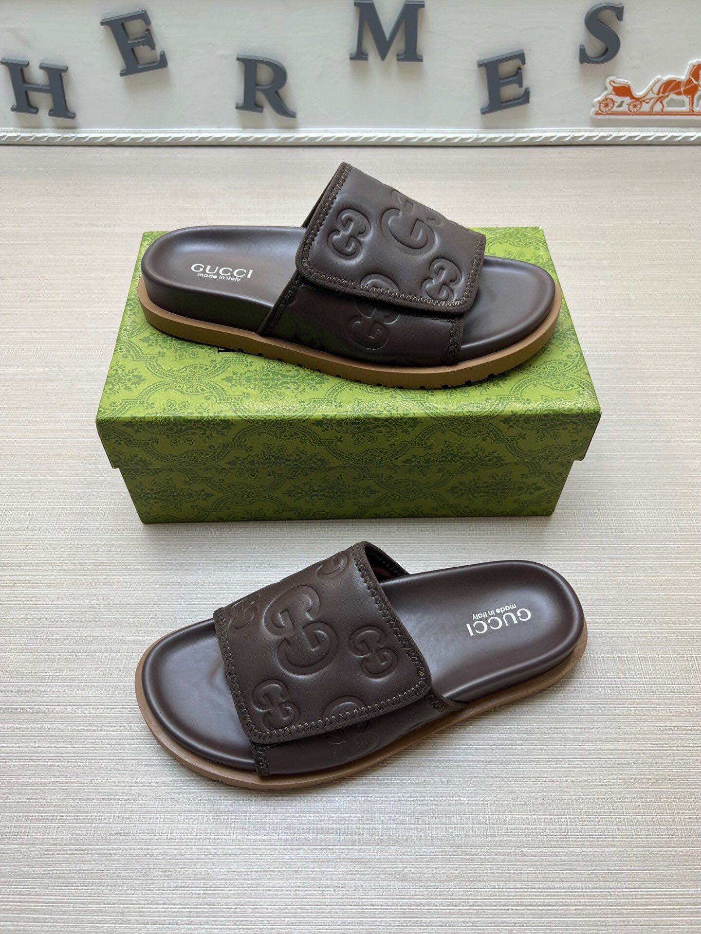 5LB230ZDE Stylish Slippers