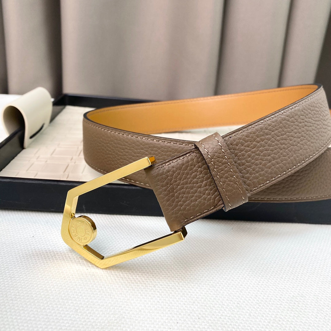 14H107PDE Stylish High quality belt With full package