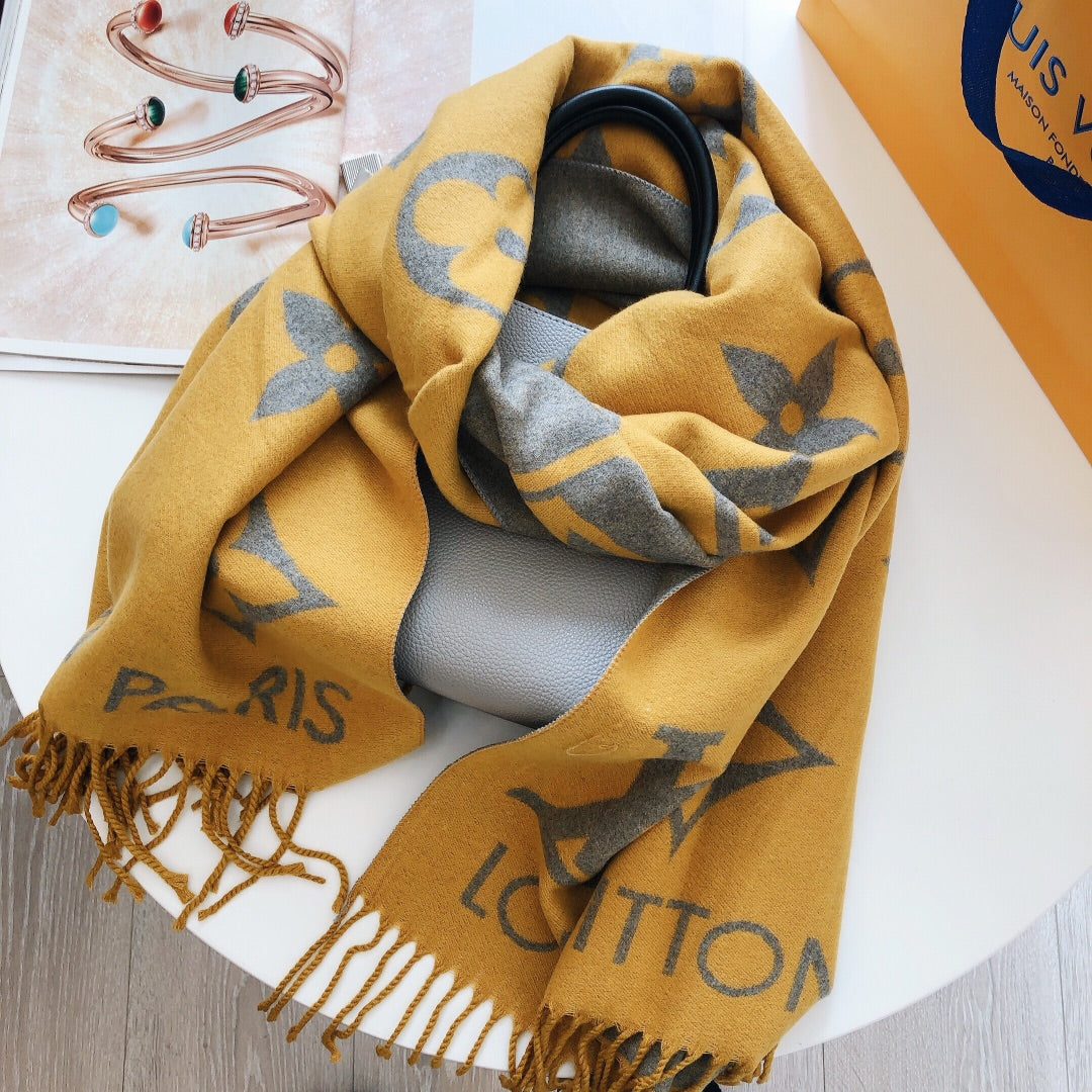 175RE48WDE Stylish Winter Scarves