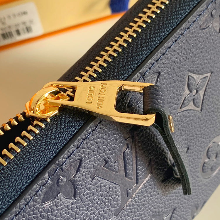 1E06BDE Stylish leather wallets