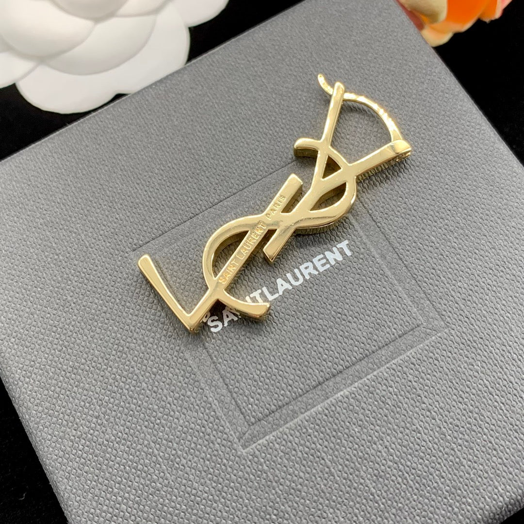 1XSL3EDE Stylish Earrings