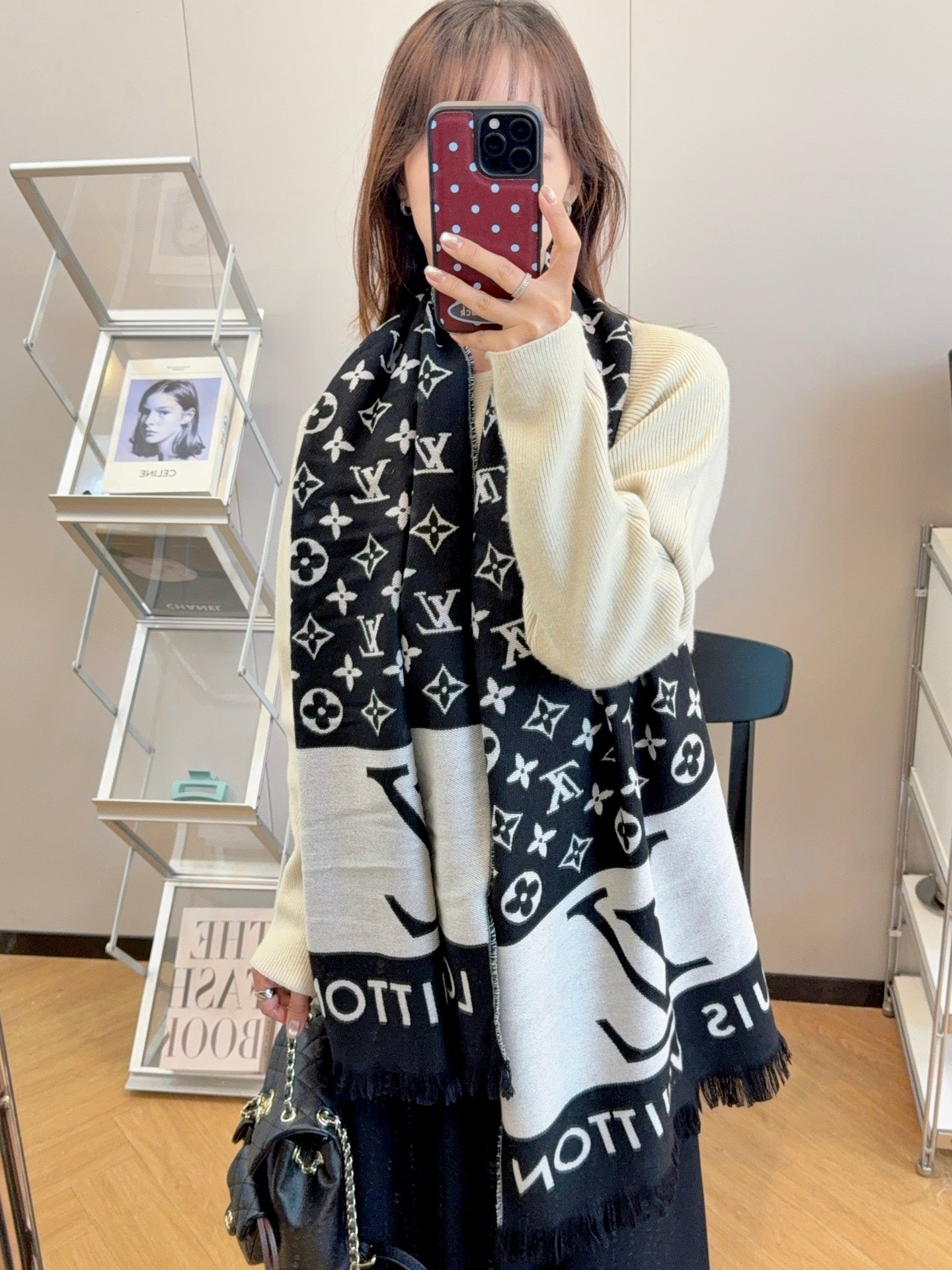 175RE40WDE Stylish Winter Scarves