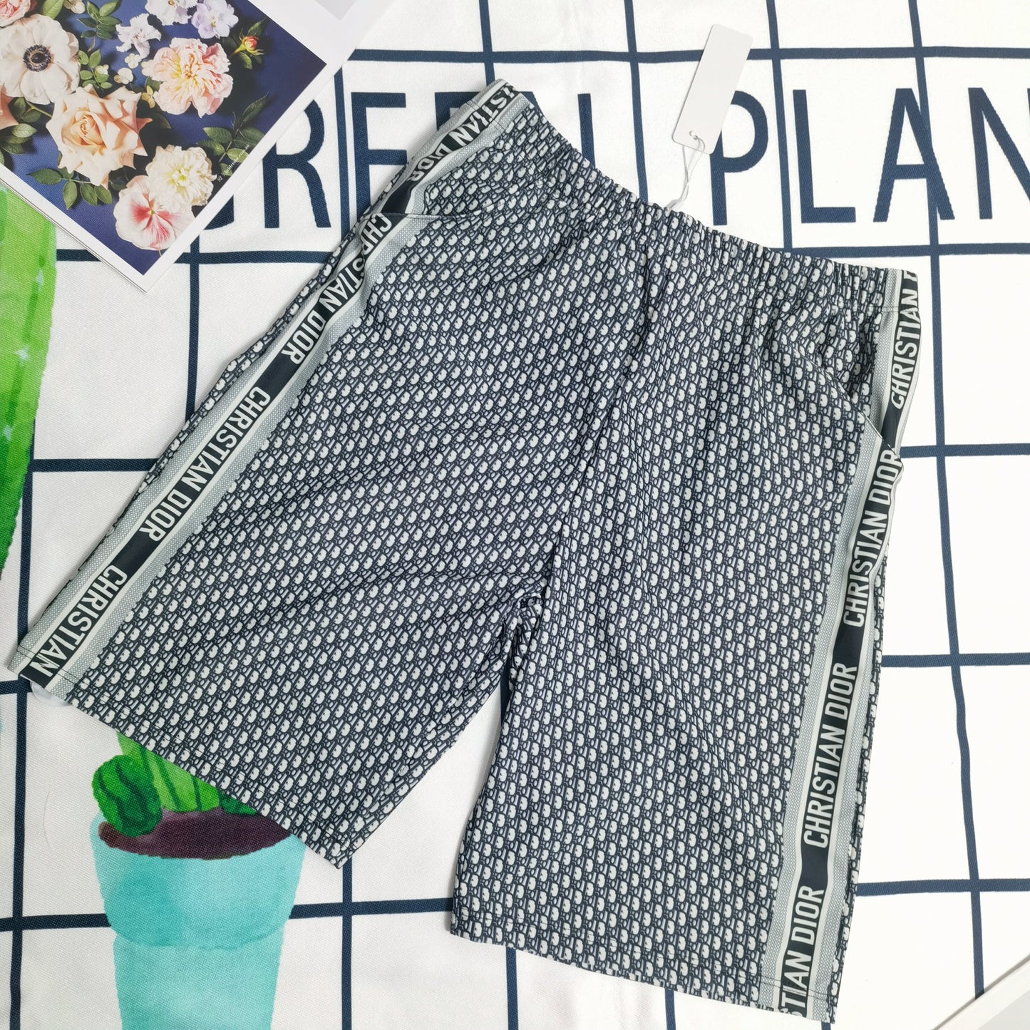 14D12YDE Stylish Men's trunks