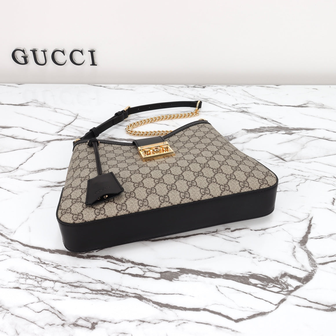 165NB106BDE Stylish leather bag