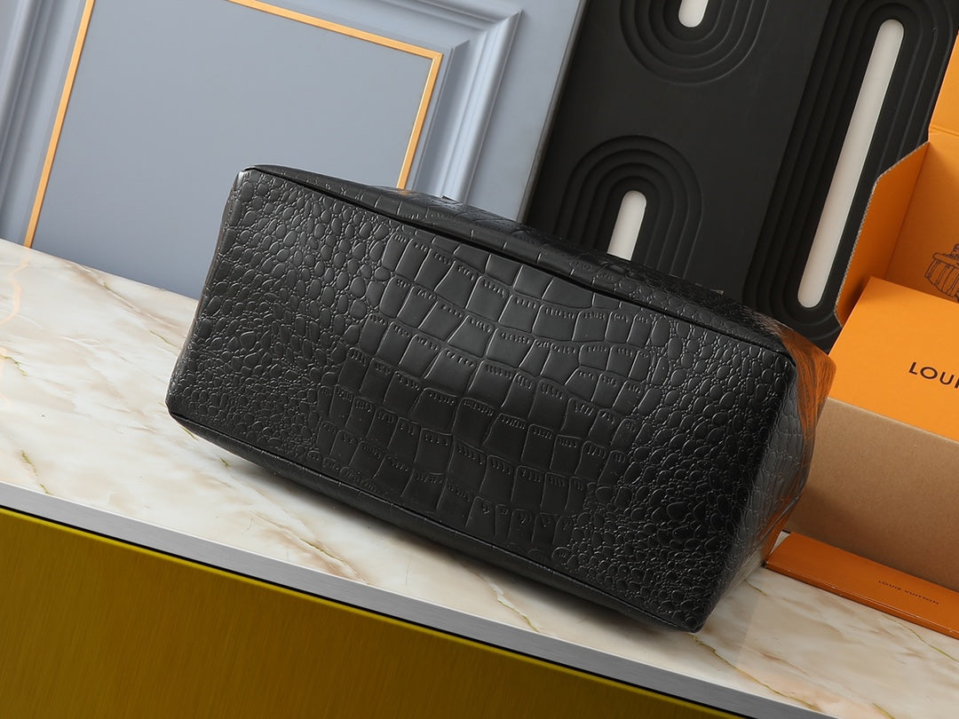 15XE9BDE Stylish leather bag