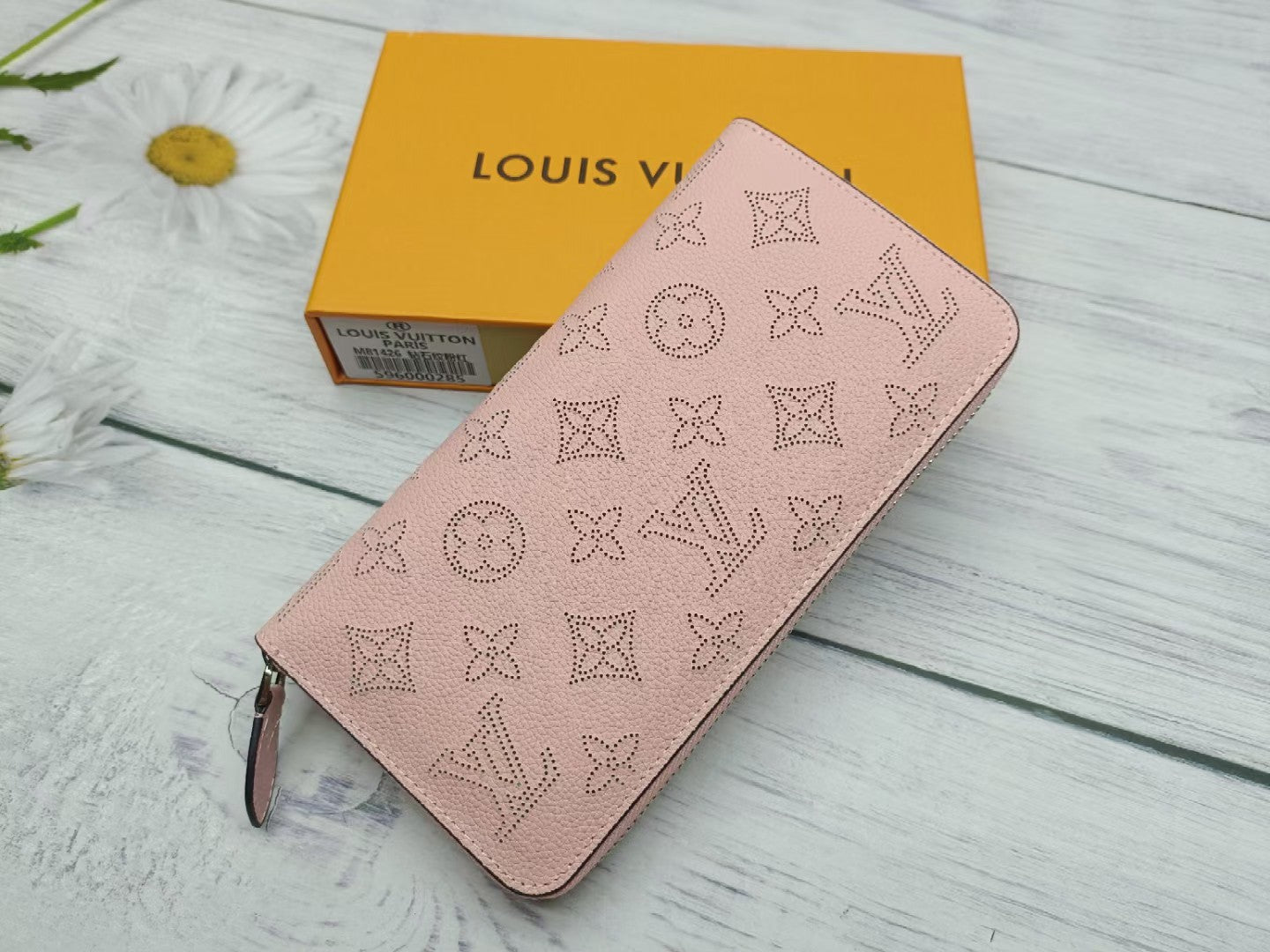 1XE102BDE Stylish leather wallets