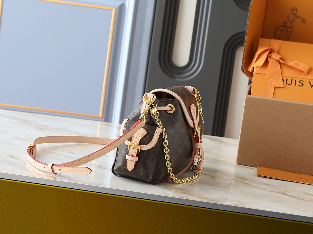 15RE18BDE Stylish leather bag